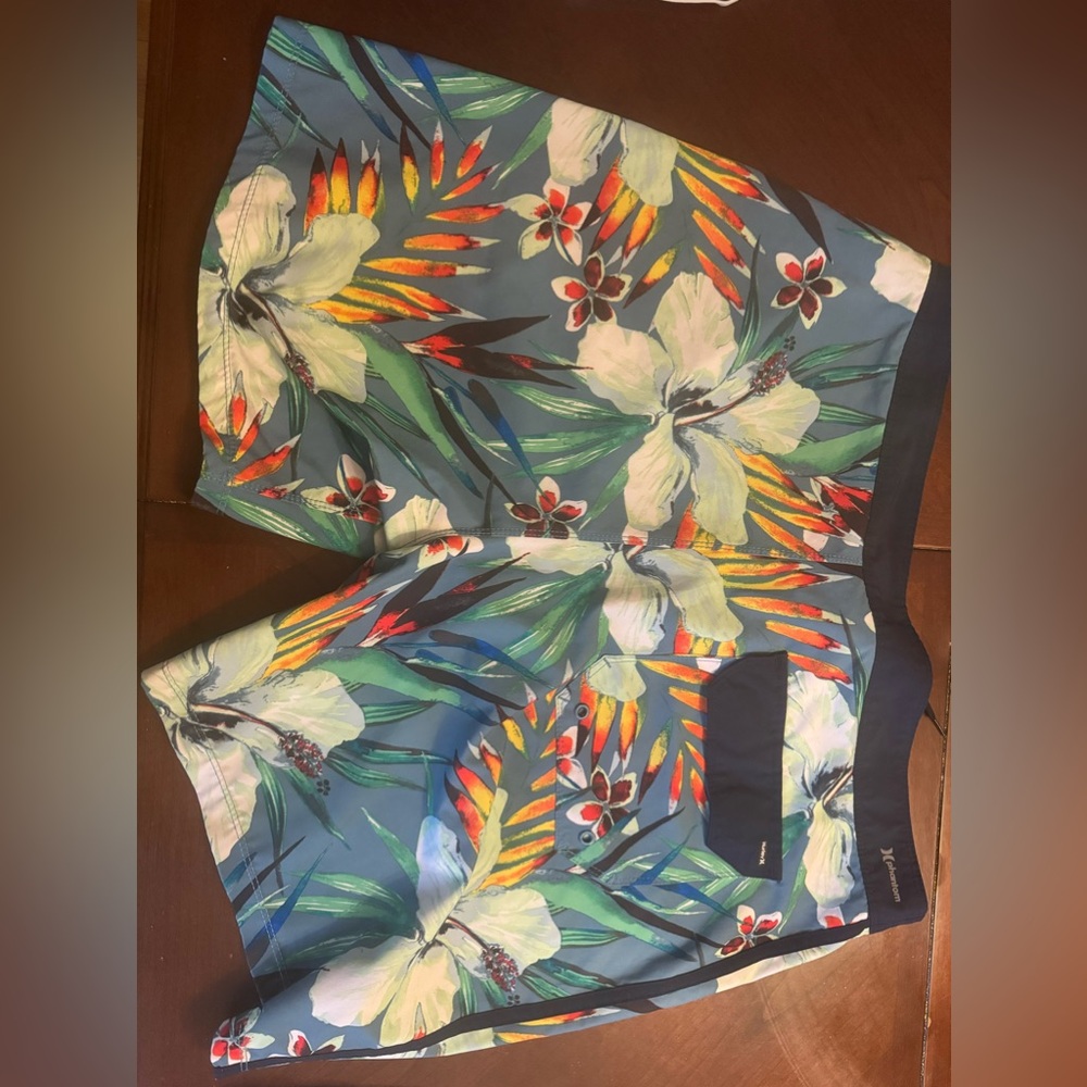 Hurley shorts 36 inch waist gently used